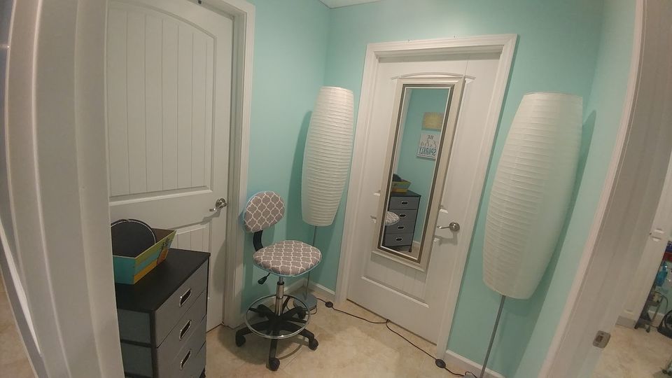 Mint-walled private room at Curl Up And Dye salon